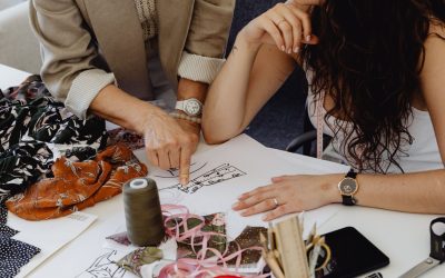 Les Réseaux Sociaux Ont-ils Fait Disparaître la Mode Haute Couture ?